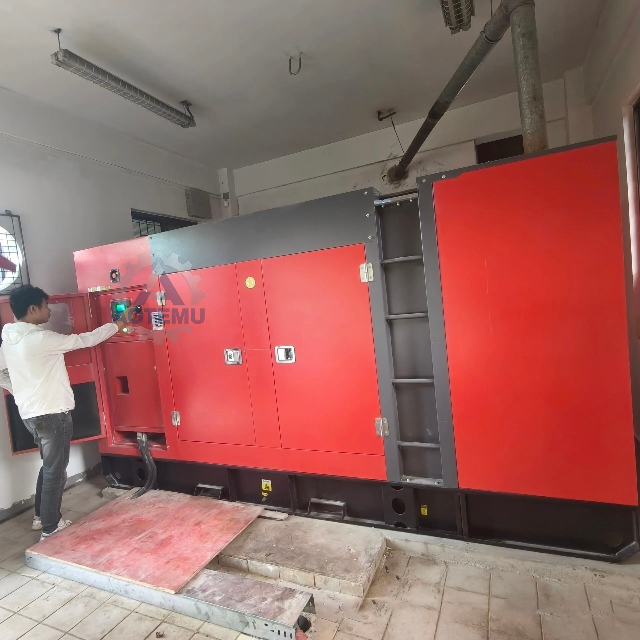 Dimensionamiento de un generador diésel de 20 a 50 kW para pequeñas fábricas: Guía de ingeniería 2026